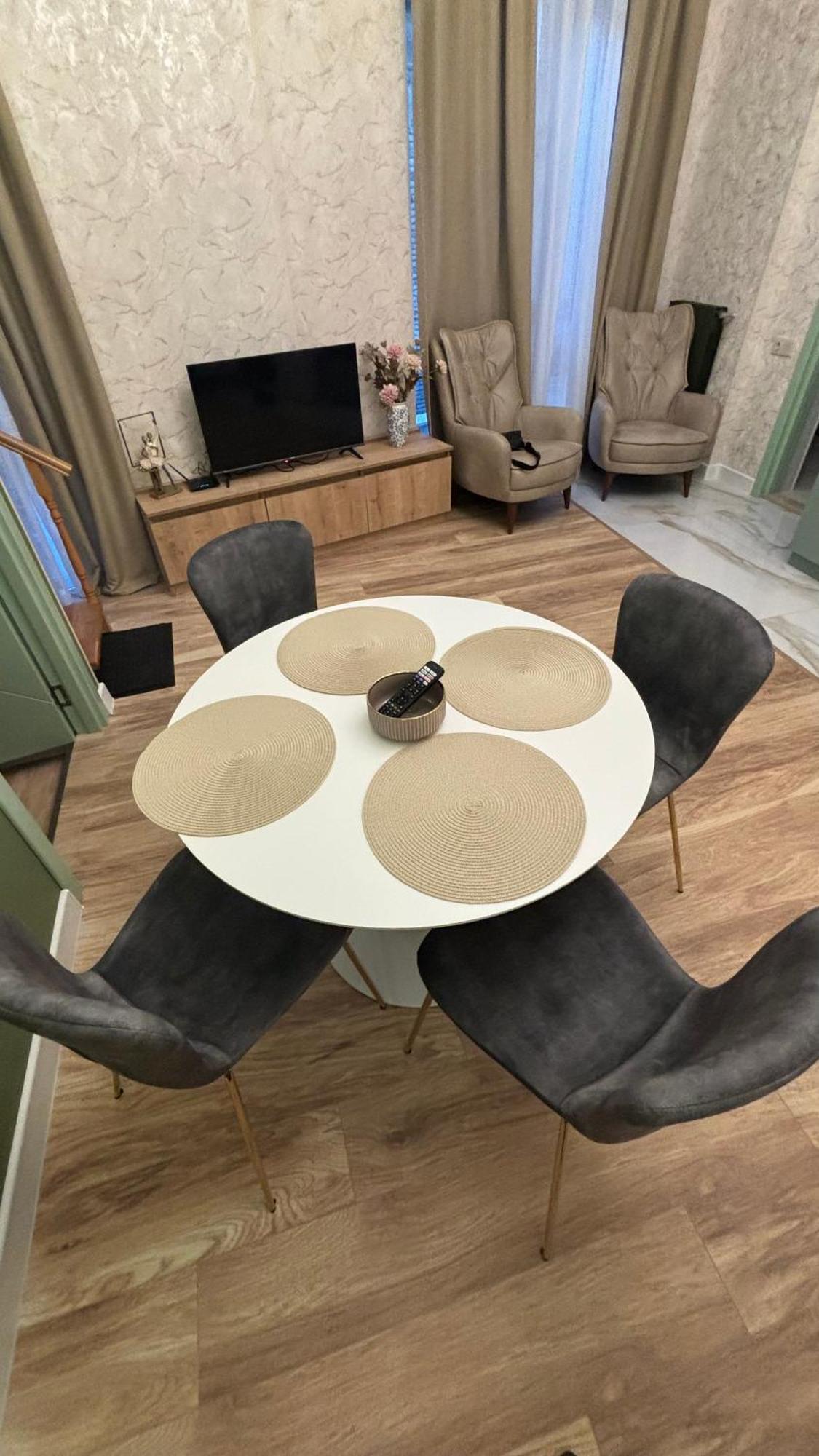 Made With Love Apartment Тбилиси Екстериор снимка