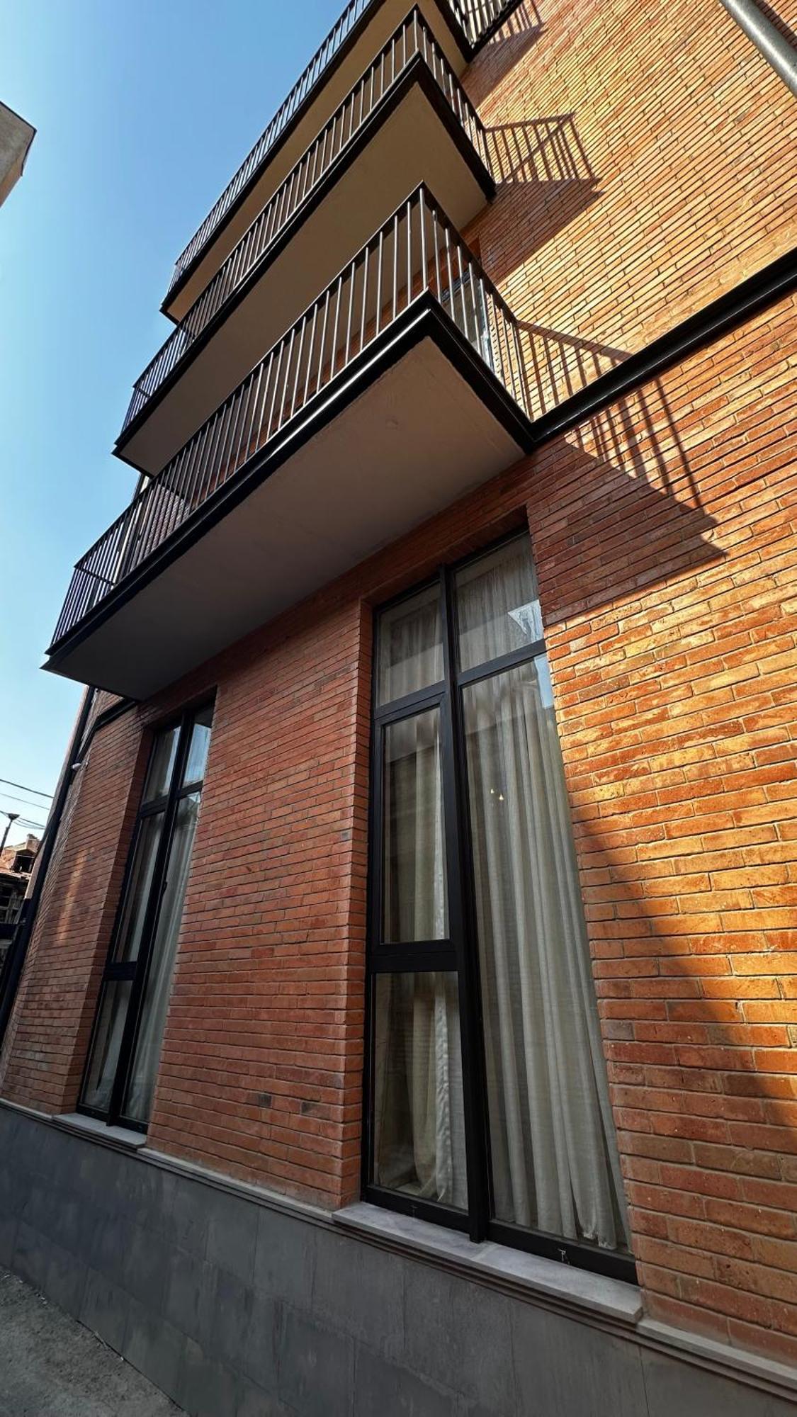 Made With Love Apartment Тбилиси Екстериор снимка