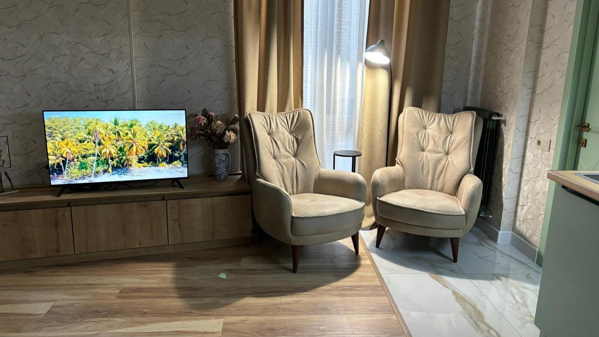 Made With Love Apartment Тбилиси Екстериор снимка