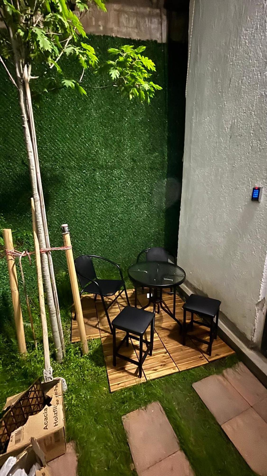 Made With Love Apartment Тбилиси Екстериор снимка